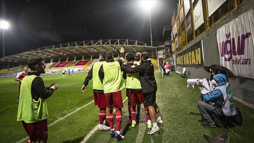 Fatih Karagümrük 3 ayrı statta oynadığı 4 iç saha maçını kaybetmedi