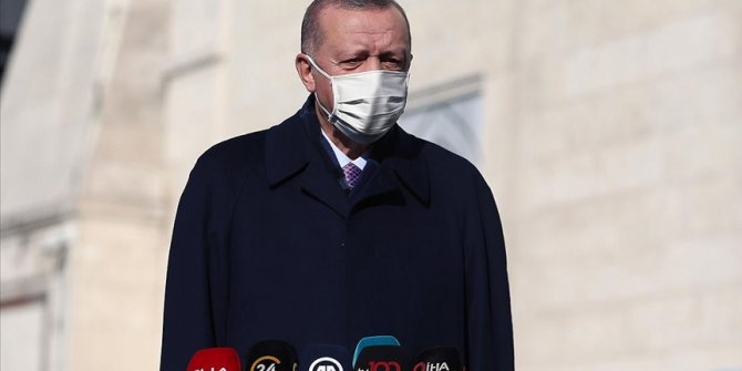 Cumhurbaşkanı Erdoğan Cuma Namazının Ardında Açıklamalarda Bulundu
