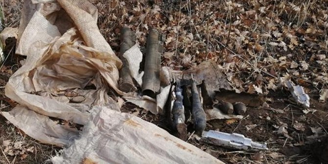 Bitlis'te teröristlere ait iki lav silahı ile mühimmat ele geçirildi