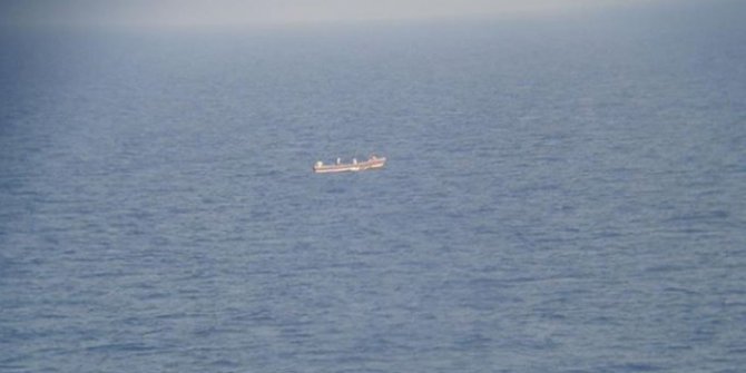 Nijerya açıklarında 3'ü Lübnanlı 8 gemici kaçırıldı