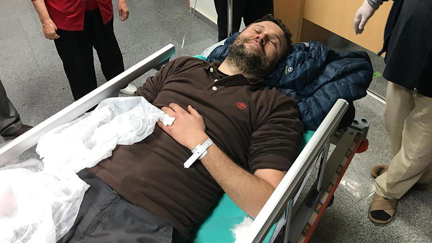 AA muhabiri Özer, Afrin'deki roket saldırısında yaralandı