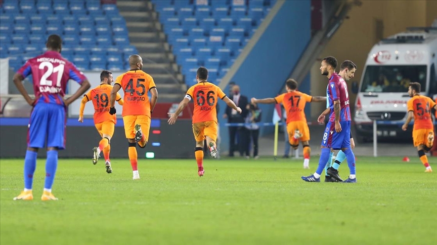 Galatasaray, Trabzon'da liderlik koltuğuna oturdu