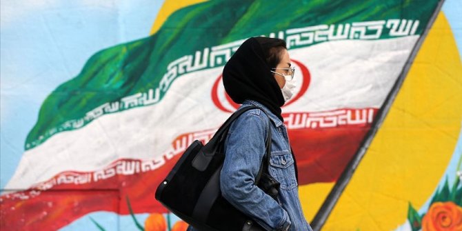İran'da son 24 saatte Kovid-19'dan 82 kişi hayatını kaybetti