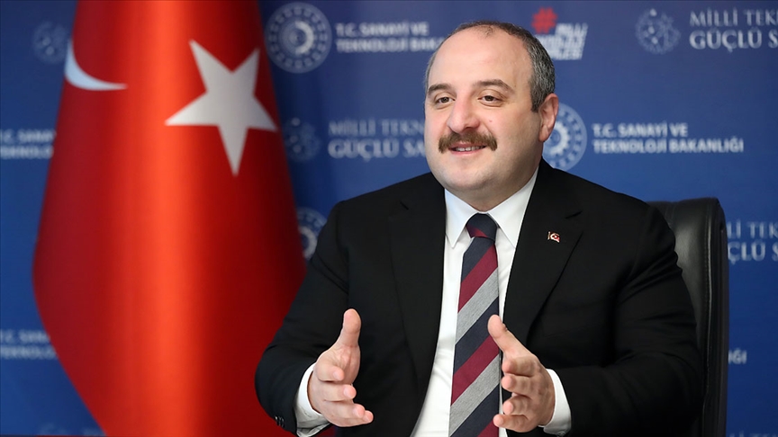 Bakan Varank: Avrupa semalarında da Türkiye'den satın alınan 'Bayraktar'ların ve 'Anka'ların uçtuğunu göreceğiz