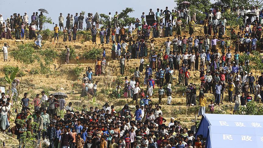 Bangladeş'teki 750 bin Arakanlı mülteci yurduna dönecek