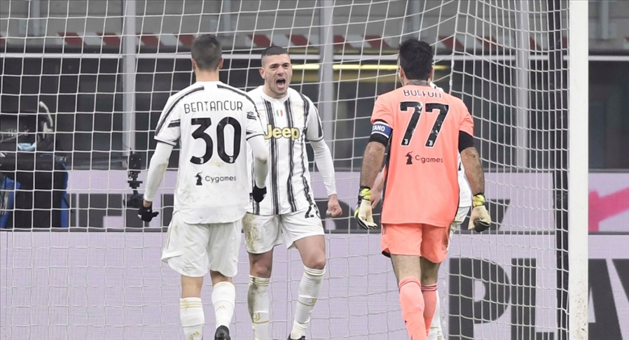 Juventus, kupada Inter'i yenerek avantajı yakaladı