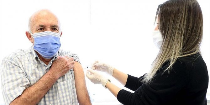65 yaş ve üzeri vatandaşların Kovid-19 aşılarının yapılmasına başlandı