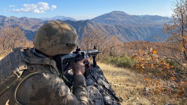 PKK’dan kaçan 4 terörist daha teslim oldu