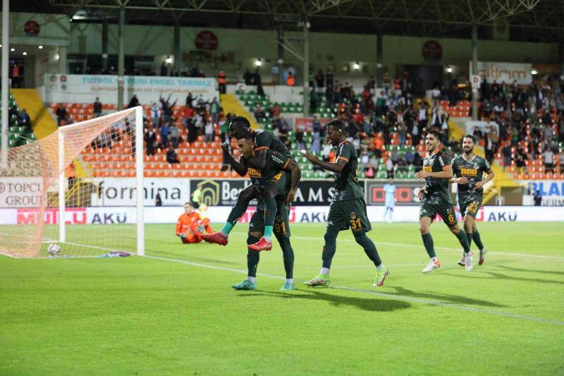 Alanyaspor, Kayserispor'a gol olup yağdı