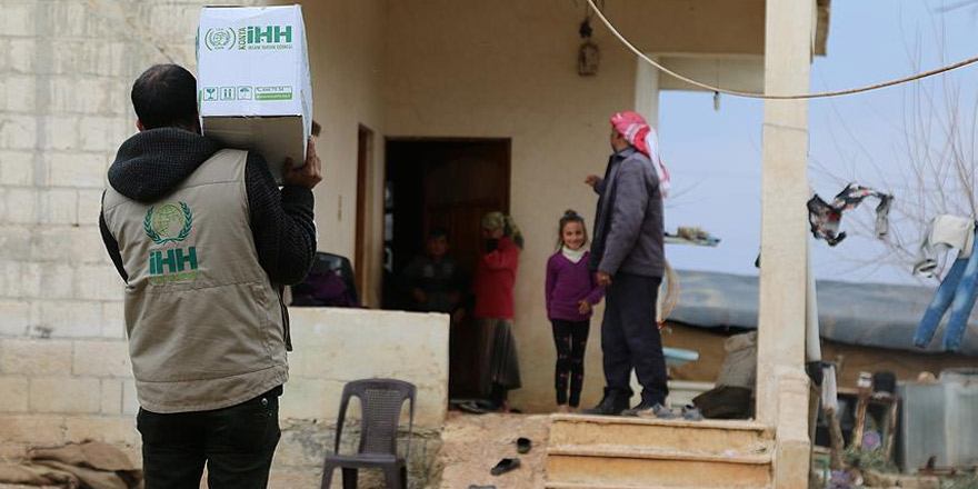 İHH'den Afrin'in batısındaki köylere yardım