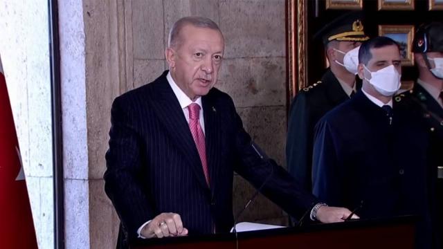 Erdoğan Anıtkabir Özel Defteri'ni imzaladı: Asla izin vermeyeceğiz