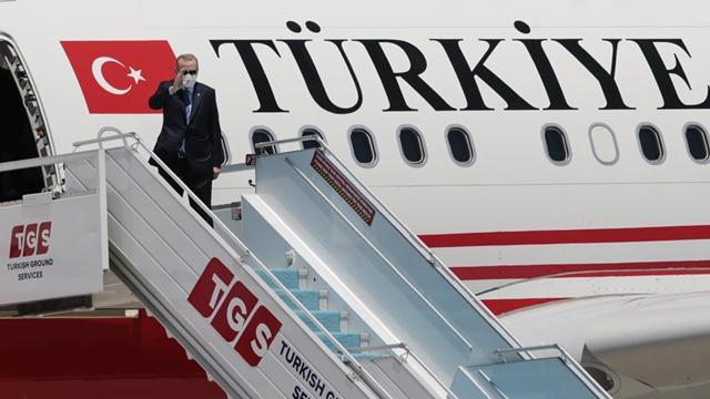 Cumhurbaşkanı Erdoğan Türkmenistan'a gitti