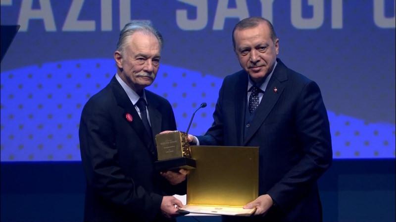 Prof. Dr. Şaban Teoman Duralı vefat etti! Teoman Duralı kimdir?