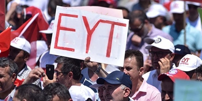 Ak Parti Grup Başkan Vekili Akbaşoğlu: EYT'lilere 2022'de müjde verilecek