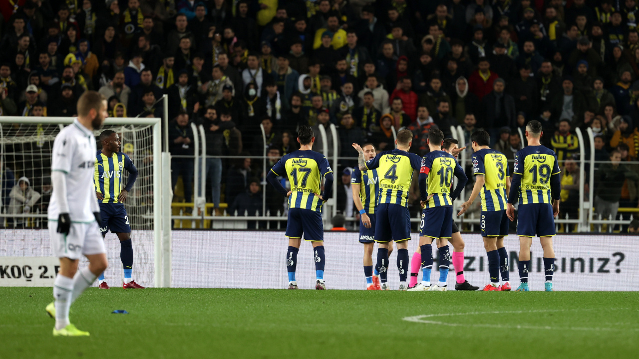 Fenerbahçe'den Devler Ligi için dev adım! Konyaspor'u 2-1 mağlup etti