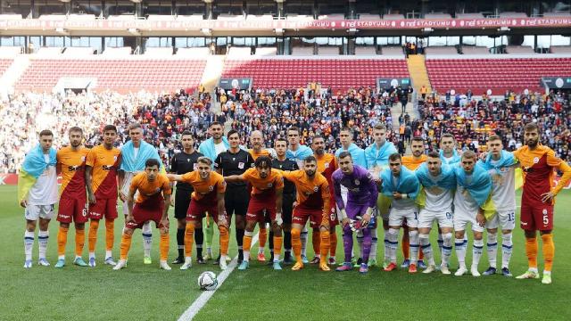 Galatasaray Dinamo Kiev maçında kazanan 'barış' oldu