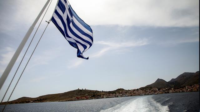 Yunanistan bir Rus tankerine el koydu