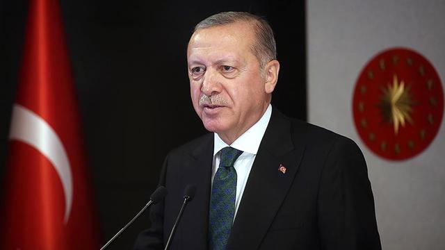 Cumhurbaşkanı Erdoğan'dan depremzedelere 'yanınızdayız' mesajı