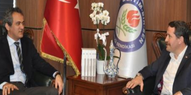 Eğitim-Bir-Sen ve Memur-Sen Genel Başkanı Ali Yalçın Milli Eğitim Bakanı Özer ile görüştü