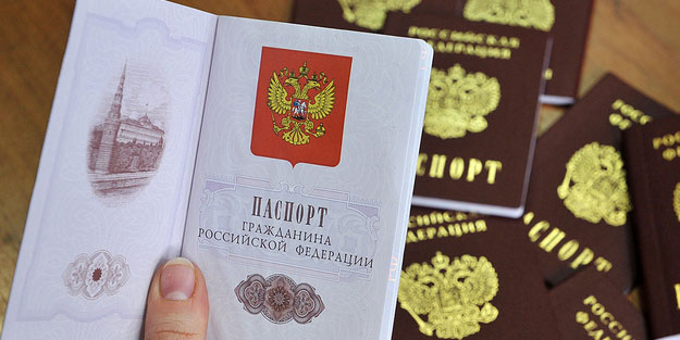 Rusya'dan Ukrayna'da pasaport hamlesi
