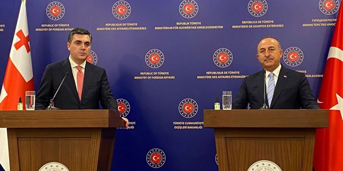 Mevlüt Çavuşoğlu: Bu savaş diplomasi masasında bitecek