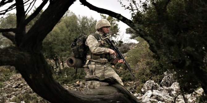 Şırnak'ta 4 terörist güvenlik güçlerine teslim oldu