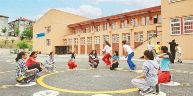 Bakanlık harekete geçti: Okullarda oyun alanı oluşturulacak