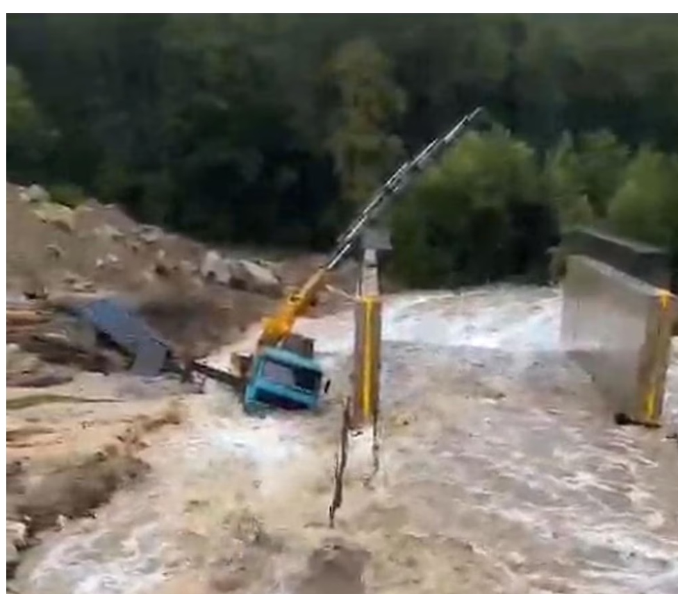 Kırklareli'nde sel felaketi: 2 can kaybı, 4 kişi aranıyor