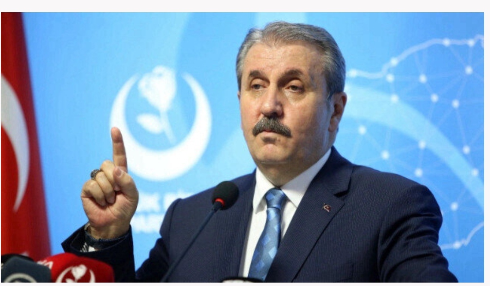 Mustafa Destici'den 'Türk-İslam' vurgulu yeni anayasa çağrısı: Beğenmeyen bavulunu alır gider