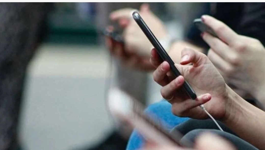 Gençlere vergisiz telefonda detaylar ortaya çıktı: Takip sistemi kurulacak