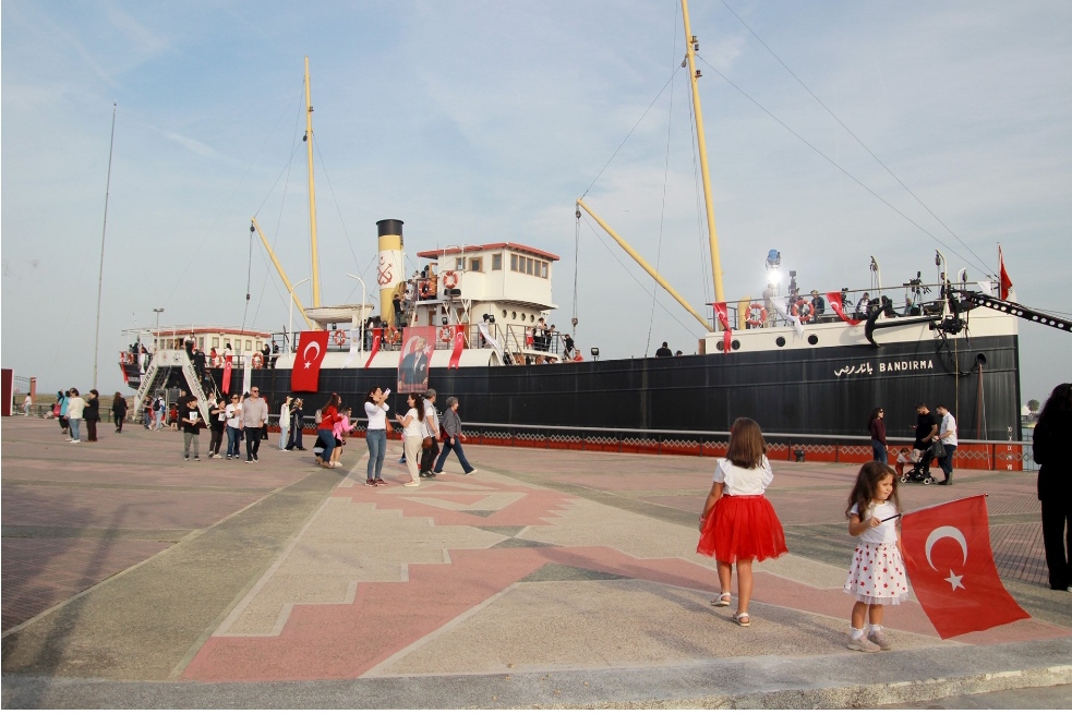 Bandırma Müze Gemisi'ne 100. yıl dönümünde ziyaretçi akını