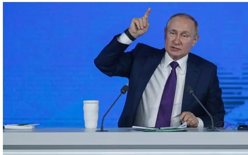 Putin: Batı, Ukrayna'nın eliyle Rusya'yı yok etmeye çalışıyor