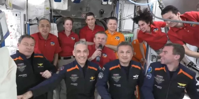 Alper Gezeravcı ve ekip arkadaşları, Uluslararası Uzay İstasyonu'na geçiş yaptı
