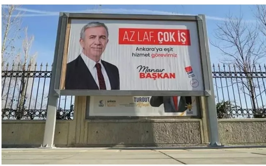 Mansur Yavaş sokak sokak gezeceğine afiş asıyor! Reklama para var Ankara'ya yok