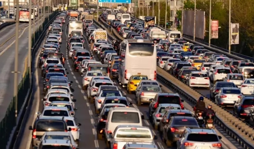 İstanbul'da bayram öncesi trafik yoğunluğu