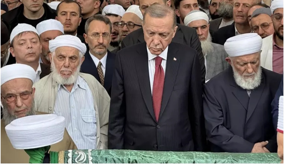 Başkan Erdoğan, Fatih Camii'nde! İsmailağa Cemaati Lideri Kılıç ebediyete uğurlandı