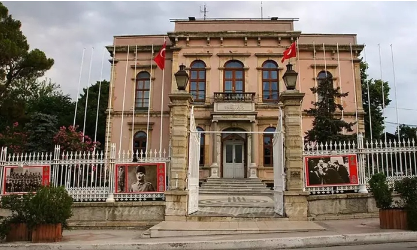 AK Partili meclis üyelerinden Edirne Belediye Meclisinin ulaşım zammına tepki