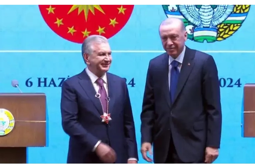 Cumhurbaşkanı Erdoğan, Özbekistan Cumhurbaşkanı Mirzoyoyev'e devlet nişanı tevcih etti