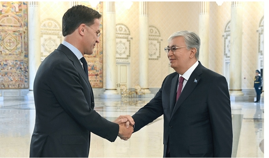 Kazakistan Cumhurbaşkanı Tokayev, Hollanda Başbakanı Rutte'yi kabul etti