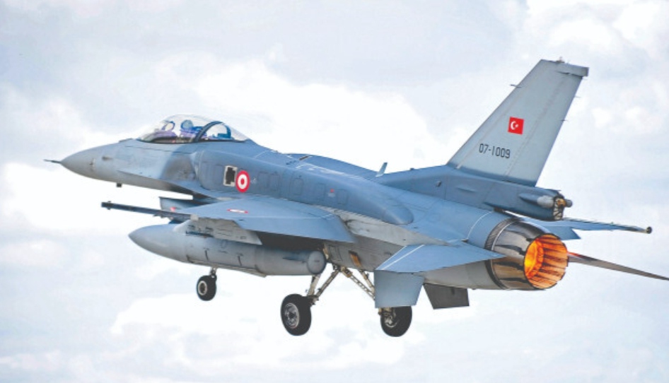 F-16'da imzalar atıldı