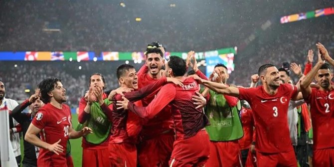 Türkiye EURO 2024 F Grubu'nda zirveye yerleşti