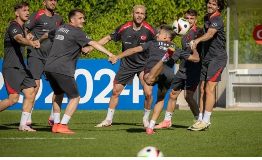 A Milli Futbol Takımı, Çekya maçının hazırlıklarını sürdürdü