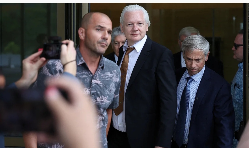 Wikileaks'in kurucusu Assange, casusluk suçunu kabul etti: O artık özgür