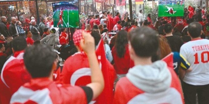Türklere Alman defansı! Sadece Milli Takım'ın maçı şifreli kanalda