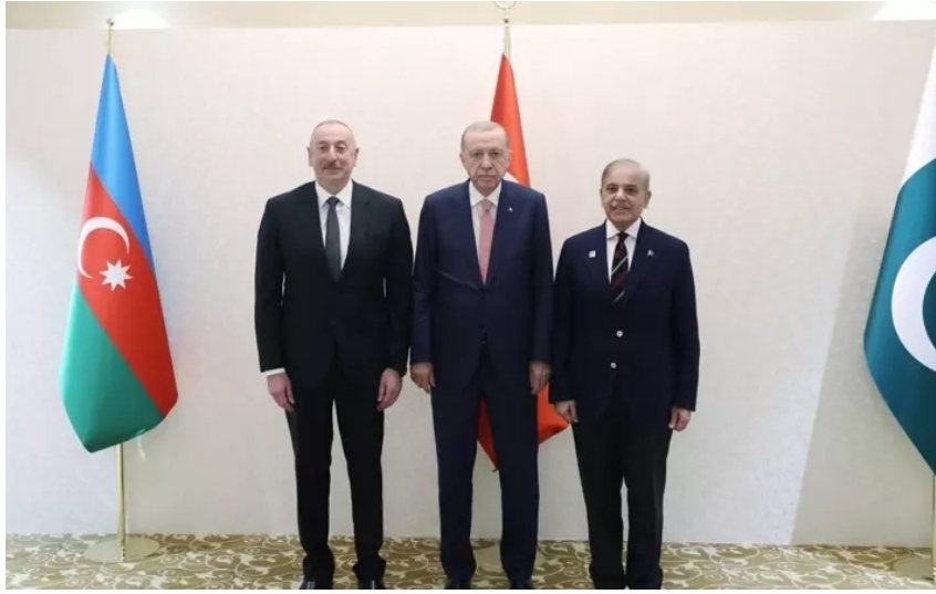 Cumhurbaşkanı Erdoğan, Aliyev ve Şerif ile üçlü toplantı yaptı