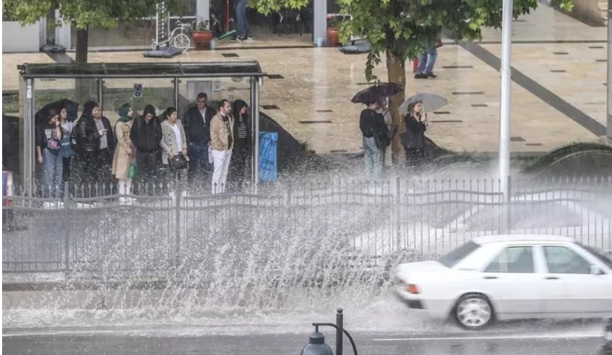 Meteoroloji'den 5 il için "sarı" uyarı: Kuvvetli yağışa dikkat