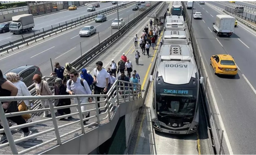 Beşyol metrobüs durağı hizmete kapatılacak