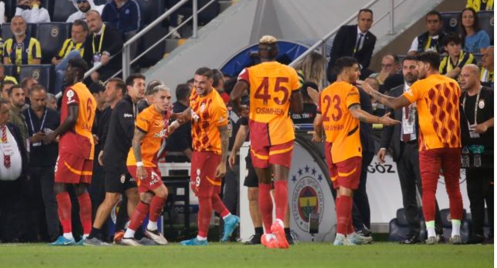 Dev derbide Galatasaray sevindi