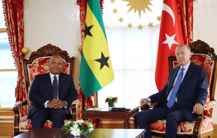 Dolmabahçe'de imzalar atıldı! Cumhurbaşkanı Erdoğan, Sao Tome ve Principe Başbakanı'nı kabul etti