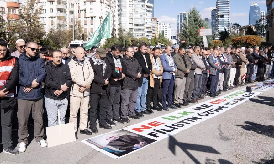 Şehit Yahya Sinvar için Ankara'da gıyabi cenaze namazı kılındı